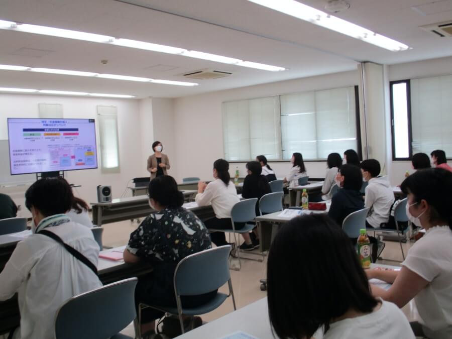 女性活躍を念頭においた勉強会の様子